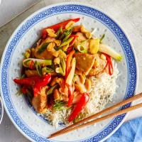 Soy & chilli chicken with peppers & peanuts image