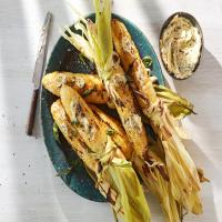 Grilled Sweet Corn with Basil Butter_image