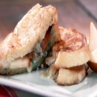 No Recipe Recipe: Grilled Blue Cheese and Fruit image