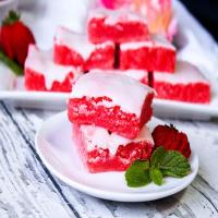 Family Savvy Famous Strawberry Brownies_image