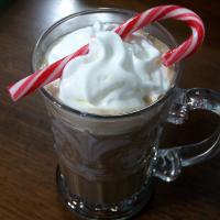Hot Chocolate With Peppermint Schnapps_image
