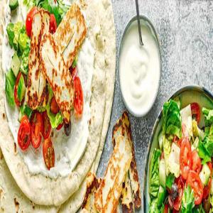 Halloumi and Greek salad wraps_image