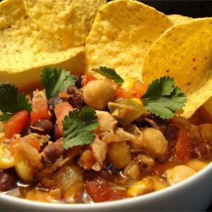 Easy and Tasty Chicken Tortilla Soup_image