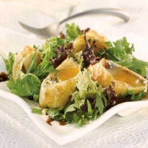 Gorgonzola and Honey Pear en Croute Salad image