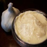 2bleu's Creamy Garlic Spread_image