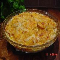 BONNIE'S TATER AND ONION PIE WITH HAM_image