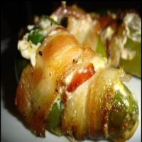 Stuffed Jalapenos w/ Chipotle Ranch Dipping Sauce_image