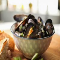 Sunny's Green Goddess Mussels_image