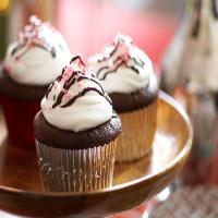 Chocolate-Candy Cane Cupcakes_image