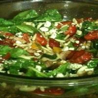 Spinach and Kale Salad With Chicken_image