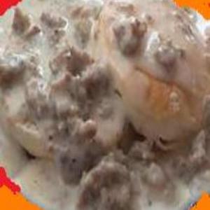 Super Simple Indiana Biscuits and Gravy_image
