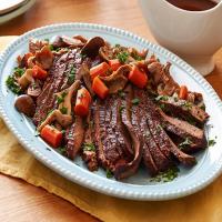 Slow Cooker Brisket with Brown Gravy_image