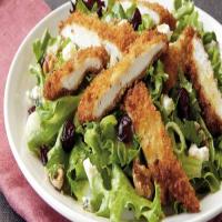 Crispy Chicken Salad with Dried Cranberries and Blue Cheese_image