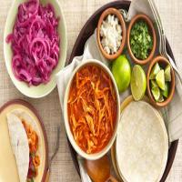 Red Chile Shredded Chicken for Tacos_image