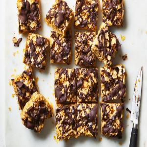 Chewy Peanut Butter-Marshmallow Bars_image