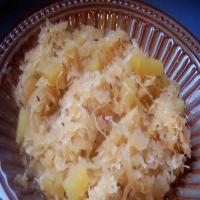Sauerkraut With Apple And Caraway_image