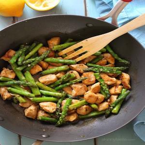 Chicken and Asparagus Lemon Stir Fry Recipe | Skinnytaste_image