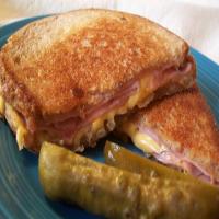 Carrie's Grilled Cheese Sammich!_image