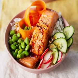 Easy salmon sushi rice bowl image