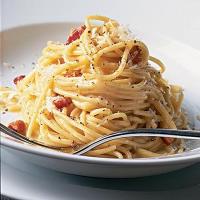 Ultimate spaghetti carbonara recipe image