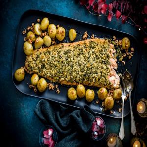 Roast salmon with herb crust and brown shrimp butter_image