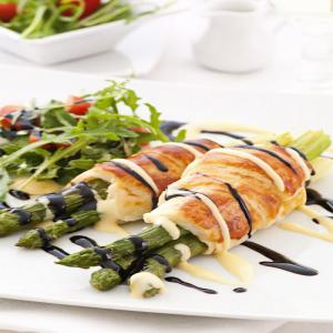 Pastry-Wrapped Asparagus with Hollandaise Sauce Serves 8_image