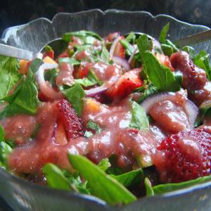 Papaya, Strawberry & Spinach Salad image