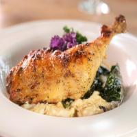 Braised Chicken Legs with Cheesy Polenta and Sauteed Greens_image