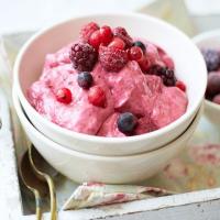 Instant frozen berry yogurt_image