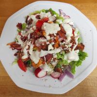 Buffalo Chicken Salad with Bacon and Blue Cheese_image