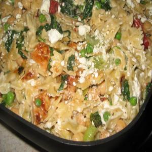 Chicken -Pasta -Spinach and Garbanzo Beans_image