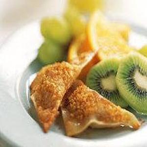 Fruit-Filled Breakfast Wontons_image