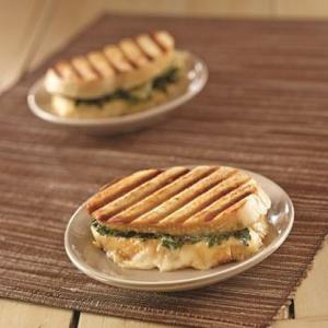 Spicy Kale & White Cheddar Panini_image