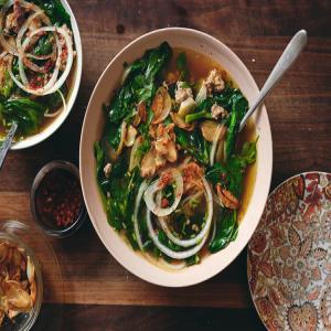 Pork Noodle Soup With Ginger and Toasted Garlic Recipe_image