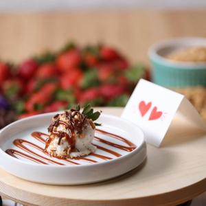 Chocolate Covered Strawberries: The White Delights Recipe by Tasty_image