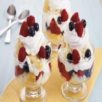 Three-Berry Trifle_image