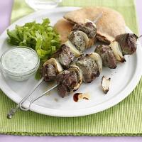 Minty lamb kebabs_image