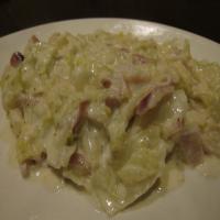 Creamed Cabbage With Red Onion_image