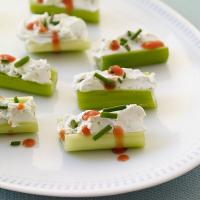 Buffalo-style stuffed celery_image