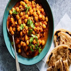 Chole (Tangy Chickpeas With Tomatoes and Black Tea) image