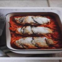 CHICKEN BREASTS SMOTHERED IN TOMATO AND MOZZARELLA image