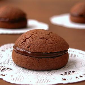 Gianduia Sandwich Cookies (Chocolate-Hazelnut) image
