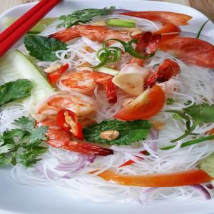 Yum Woon Sen Salad image