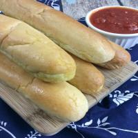Olive Garden Breadsticks (Copycat Recipe)_image