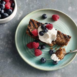 Grilled Zucchini Bread with Mascarpone and Berries_image