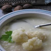 Creamy Cauliflower Soup - Ww Friendly image