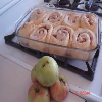 Fluffy Fall Harvest Apple Cinnamon Buns using Bread Maker_image