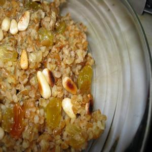 Lime-Scented Bulgar Pilaf With Raisins and Pine Nuts_image