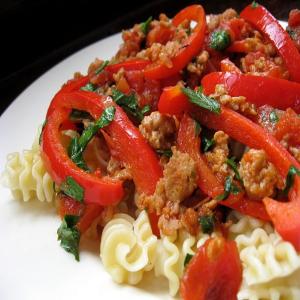 Rigatoni With Sausage and Red Pepper Strips Yummy!_image