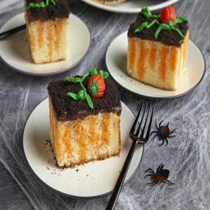 Pumpkin Patch Poke Cake_image